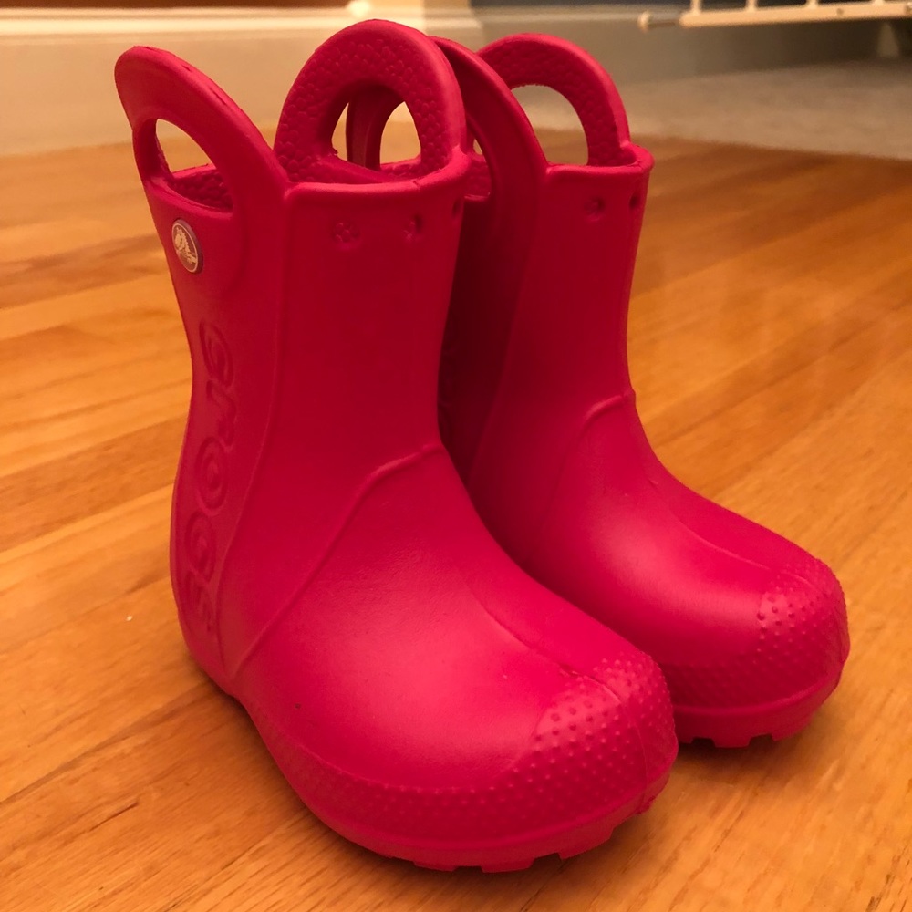 Crocs rain boots pink